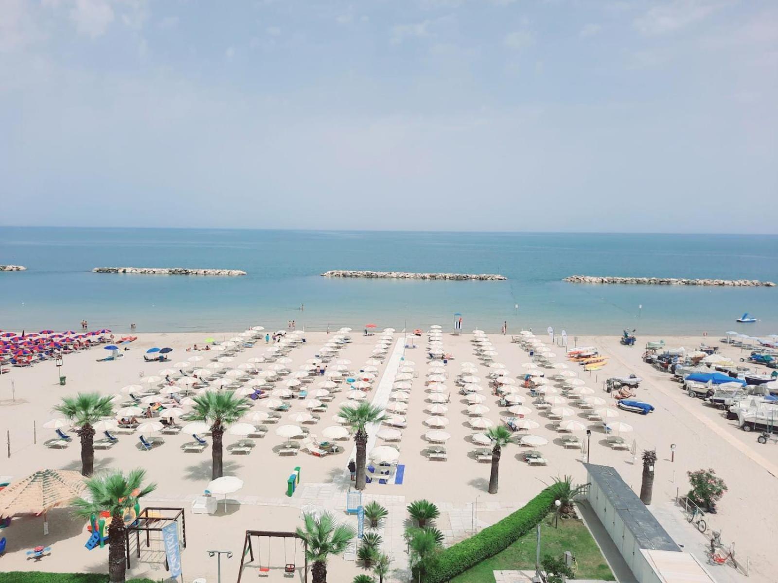 Residence Sunrise Сан Бенедето дел Тронто Екстериор снимка