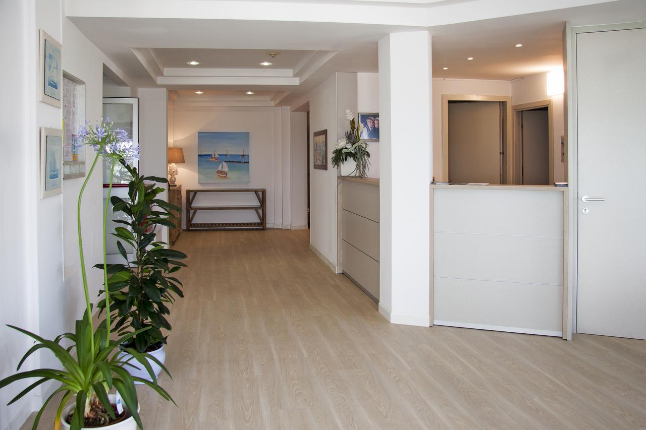 Residence Sunrise Сан Бенедето дел Тронто Екстериор снимка