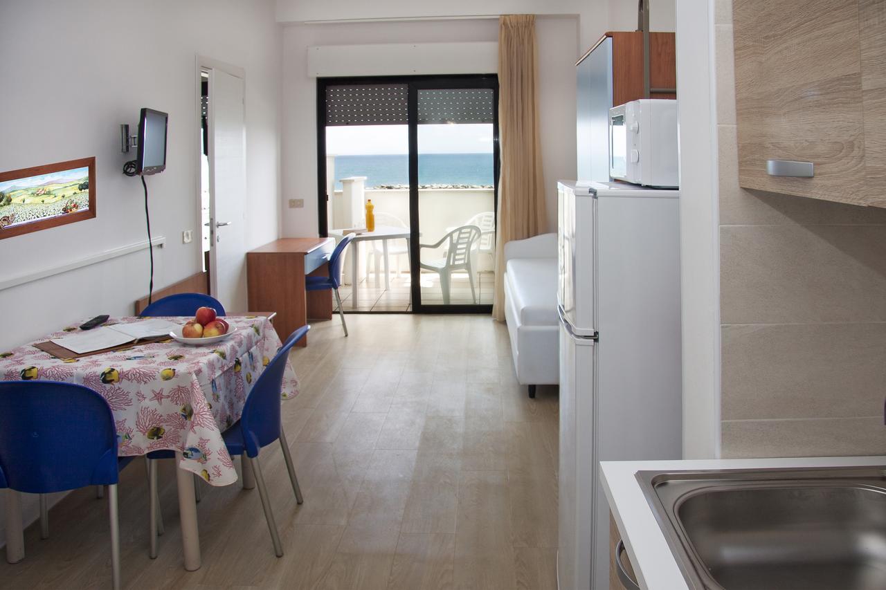 Residence Sunrise Сан Бенедето дел Тронто Екстериор снимка